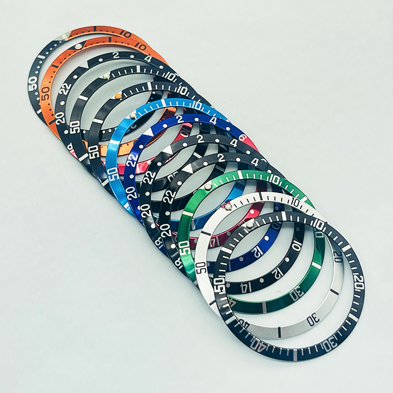 36.5mm Curved Aluminum Watch b - Reel Case recension och pris